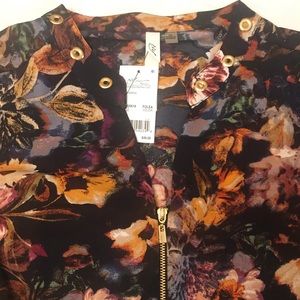 Pretty Floral Top From Macy’s 2XL